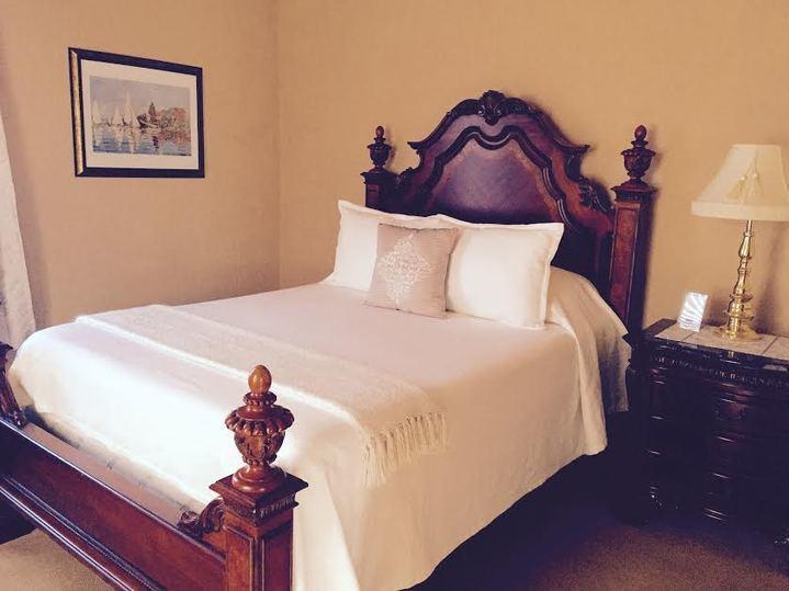 The Woodford Inn Versailles Eksteriør billede