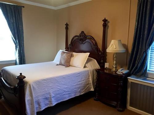 The Woodford Inn Versailles Eksteriør billede
