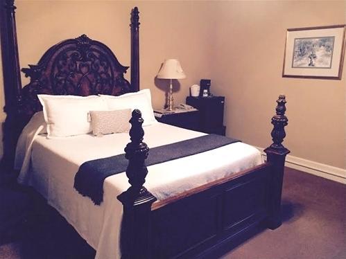 The Woodford Inn Versailles Eksteriør billede